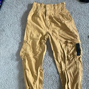 Forever 21 cargo joggers worn once